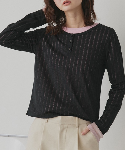 ad thie(アドティエ)の「シアーリブ ヘンリーネック トップス(Tシャツ/カットソー・レディース・ブラック/アイボリー・FREE)」の14枚目の写真