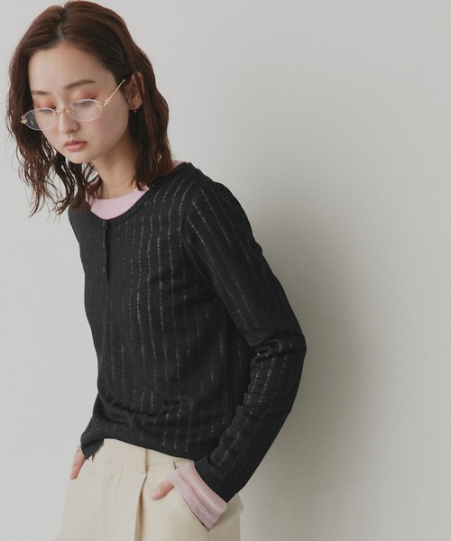 ad thie(アドティエ)の「シアーリブ ヘンリーネック トップス(Tシャツ/カットソー・レディース・ブラック/アイボリー・FREE)」の15枚目の写真