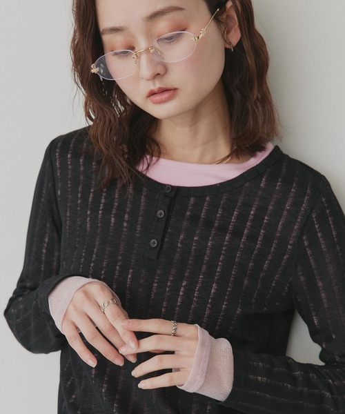 ad thie(アドティエ)の「シアーリブ ヘンリーネック トップス(Tシャツ/カットソー・レディース・ブラック/アイボリー・FREE)」の18枚目の写真