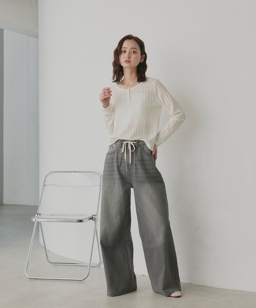 ad thie(アドティエ)の「シアーリブ ヘンリーネック トップス(Tシャツ/カットソー・レディース・ブラック/アイボリー・FREE)」の7枚目の写真
