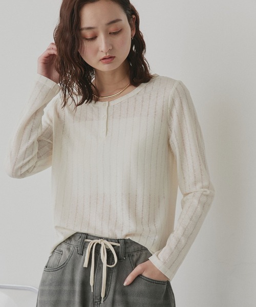 ad thie(アドティエ)の「シアーリブ ヘンリーネック トップス(Tシャツ/カットソー・レディース・ブラック/アイボリー・FREE)」の12枚目の写真