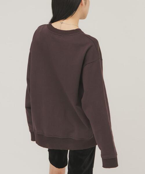 KBF（ケイビーエフ）の「ルーズスタッズスウェット（スウェット・レディース・チャコールグレー/オートミール/ダークブラウン・ONE）」の7枚目の写真