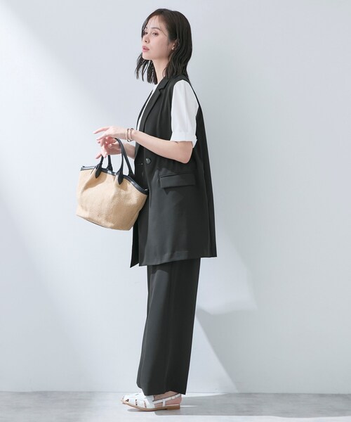 INDIVI(インディヴィ)の「【さらに軽く軽快!/着る日傘】颯爽ジレジャケット(ベスト・レディース・ブラック/ブラウン系/ダークグレー・38/13/15 /19/34/05)」の11枚目の写真