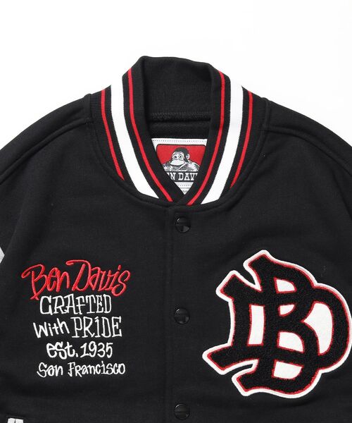 BEN DAVIS(ベンデイビス)の「【BEN DAVIS(ベンデイビス)】SWEAT STADIUM JACKET / スラックス ジャケット 刺繍 ワンポイント 裏毛 ワッペン(スウェット・メンズ・その他1/カーキ/ブラック・X-LARGE/LARGE/MEDIUM)」の6枚目の写真