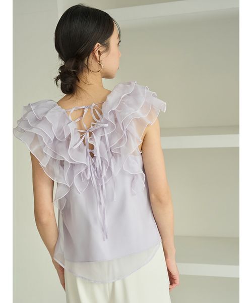 SNIDEL（スナイデル）の「【WEB限定カラーあり】ノースリフリルブラウス（シャツ/ブラウス・レディース・ベージュ/ラベンダー/ドット/アイボリー・F）」の7枚目の写真