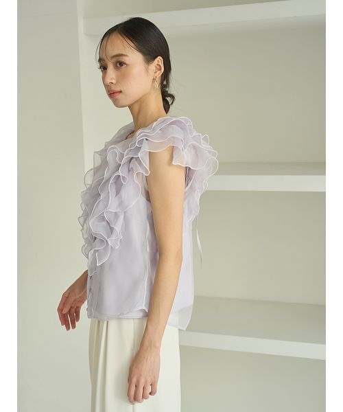 SNIDEL（スナイデル）の「【WEB限定カラーあり】ノースリフリルブラウス（シャツ/ブラウス・レディース・ベージュ/ラベンダー/ドット/アイボリー・F）」の8枚目の写真