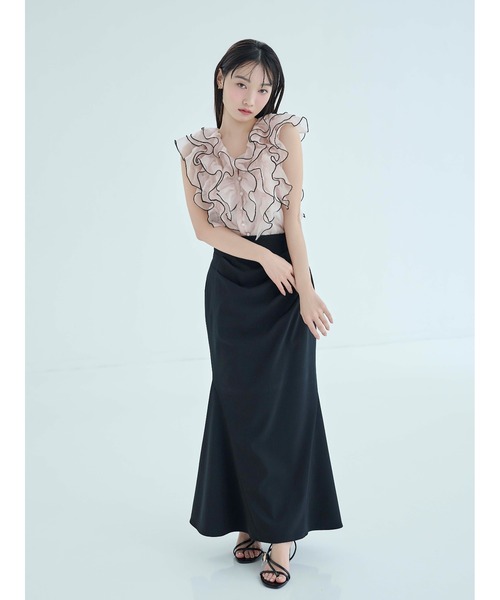 SNIDEL（スナイデル）の「【WEB限定カラーあり】ノースリフリルブラウス（シャツ/ブラウス・レディース・ベージュ/ラベンダー/ドット/アイボリー・F）」の18枚目の写真