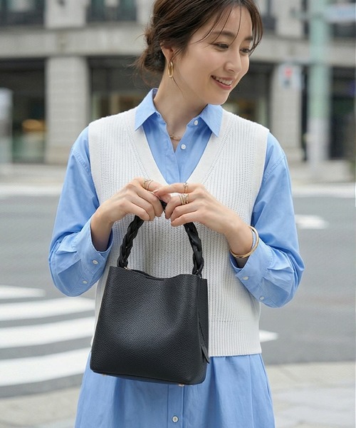 STYLE DELI（スタイルデリ）の「【DELI by】グレイスフォルム リアルレザーミニバケットバッグ（ショルダーバッグ・レディース・グレー/ホワイト/ブラック・FREE）」の8枚目の写真