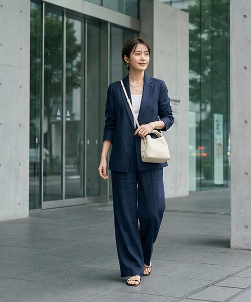 STYLE DELI（スタイルデリ）の「【DELI by】グレイスフォルム リアルレザーミニバケットバッグ（ショルダーバッグ・レディース・グレー/ホワイト/ブラック・FREE）」の5枚目の写真