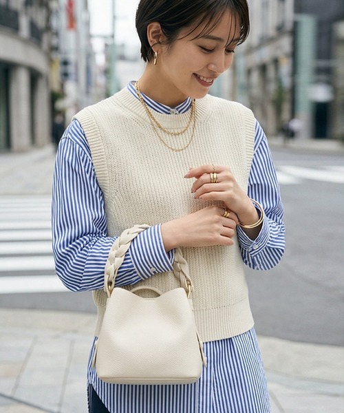 STYLE DELI（スタイルデリ）の「【DELI by】グレイスフォルム リアルレザーミニバケットバッグ（ショルダーバッグ・レディース・グレー/ホワイト/ブラック・FREE）」の6枚目の写真