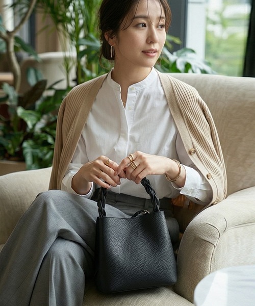 STYLE DELI（スタイルデリ）の「【DELI by】グレイスフォルム リアルレザーミニバケットバッグ（ショルダーバッグ・レディース・グレー/ホワイト/ブラック・FREE）」の7枚目の写真