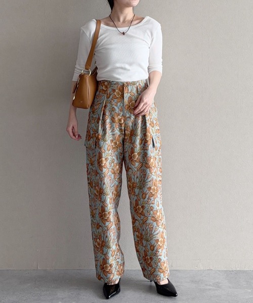 mysty woman（ミスティウーマン）の「サーマルラウンドヘムSS 666295（Tシャツ/カットソー・レディース・オフホワイト/ブラック/ブラウン・FREE）」の16枚目の写真