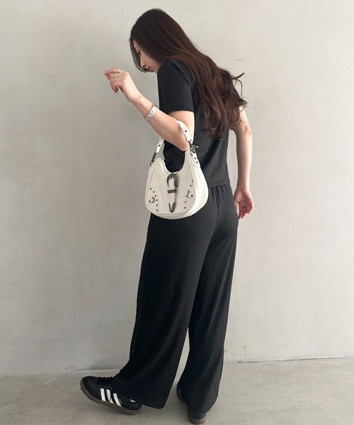 MYMOOD.(マイムード)の「無地半袖×ロングパンツ ルームウェア 2点セット 単品使い可能◎(セットアップ・レディース・ブラック/グレー・FREE)」の2枚目の写真