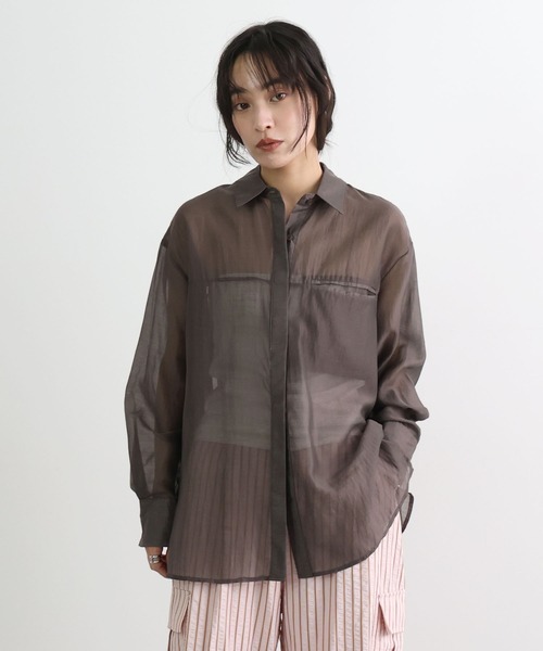 Futier land(フューティアランド)の「さらっと羽織れる。オーバーサイズシアーシャツ / 長袖シャツ(シャツ/ブラウス・レディース・ピンク/ブラウン/ブルー・FREE)」の13枚目の写真