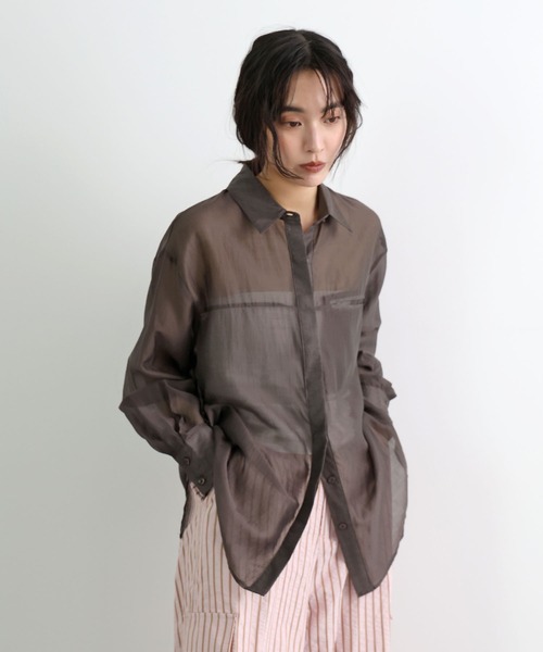 Futier land(フューティアランド)の「さらっと羽織れる。オーバーサイズシアーシャツ / 長袖シャツ(シャツ/ブラウス・レディース・ピンク/ブラウン/ブルー・FREE)」の18枚目の写真