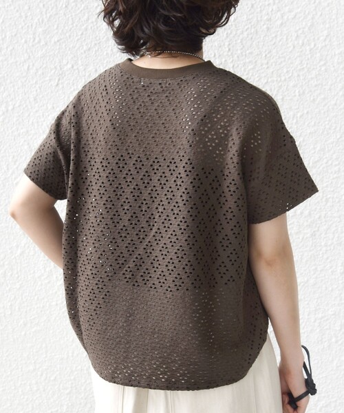 SHIPS（シップス）の「〈手洗い可能〉アイレット ショート スリーブ プルオーバー（Tシャツ/カットソー・レディース・ライトグリーン/ホワイト/ブラック/ブラウン系・ONE SIZE）」の17枚目の写真