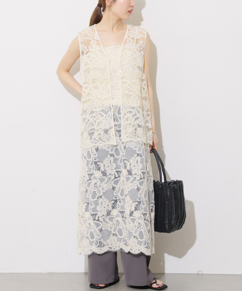 JOURNAL STANDARD relume（ジャーナルスタンダード　レリューム）の「［26SS新作］スカラレースキャミワンピース（ワンピース・レディース・ブラック/アイボリー・FREE）」の2枚目の写真
