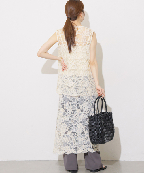 JOURNAL STANDARD relume（ジャーナルスタンダード　レリューム）の「［26SS新作］スカラレースキャミワンピース（ワンピース・レディース・ブラック/アイボリー・FREE）」の13枚目の写真