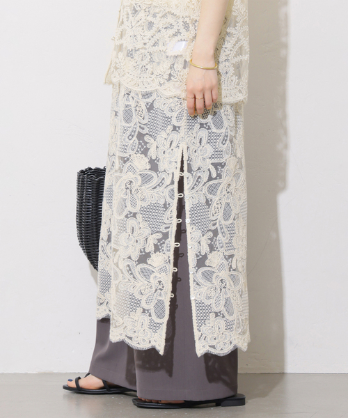 JOURNAL STANDARD relume（ジャーナルスタンダード　レリューム）の「［26SS新作］スカラレースキャミワンピース（ワンピース・レディース・ブラック/アイボリー・FREE）」の14枚目の写真