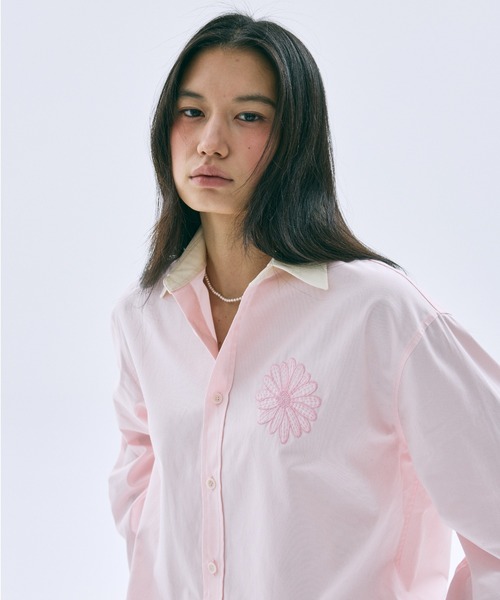 Mardi Mercredi(マルディメクルディ)の「OXFORD SHIRT CONTRAST COLLAR / オックスフォード シャツ コントラスト カラー(シャツ/ブラウス・レディース・ライトピンク/ブルー/ベージュ/スカイブルー・FREE)」の11枚目の写真