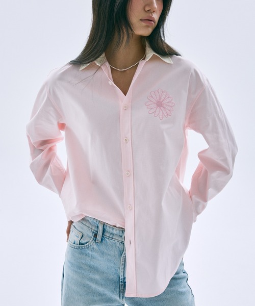 Mardi Mercredi(マルディメクルディ)の「OXFORD SHIRT CONTRAST COLLAR / オックスフォード シャツ コントラスト カラー(シャツ/ブラウス・レディース・ライトピンク/ブルー/ベージュ/スカイブルー・FREE)」の12枚目の写真