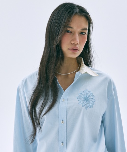 Mardi Mercredi(マルディメクルディ)の「OXFORD SHIRT CONTRAST COLLAR / オックスフォード シャツ コントラスト カラー(シャツ/ブラウス・レディース・ライトピンク/ブルー/ベージュ/スカイブルー・FREE)」の7枚目の写真