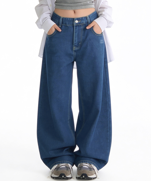 ARTISTWEAR（アーティストウェア）の「[ATW] フロータグデニムパンツ（デニムパンツ・レディース・ブルー系その他・SMALL/MEDIUM/LARGE/X-LARGE/XX-LARGE/XXX-LARGE）」の5枚目の写真