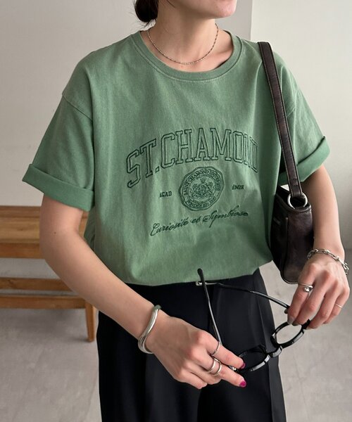DISCOAT(ディスコート)の「【Enlude】同色刺繍カレッジロゴTシャツ《ユニセックス》(Tシャツ/カットソー・レディース・グリーン/ネイビー/チャコールグレー/ライトベージュ・FREE)」の11枚目の写真