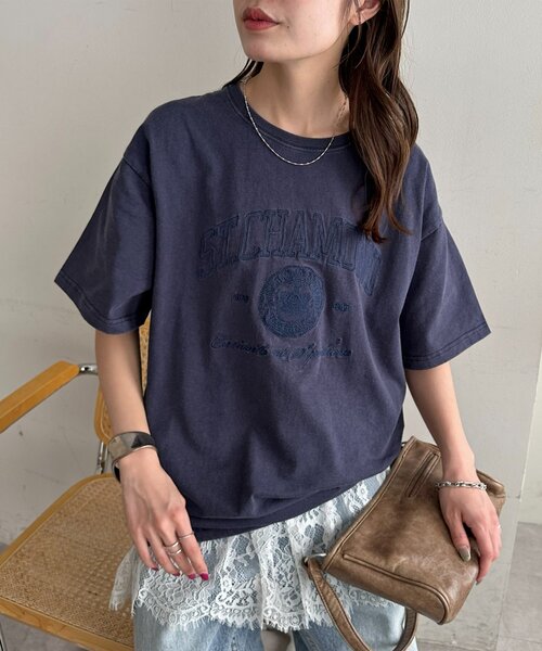 DISCOAT(ディスコート)の「【Enlude】同色刺繍カレッジロゴTシャツ《ユニセックス》(Tシャツ/カットソー・レディース・グリーン/ネイビー/チャコールグレー/ライトベージュ・FREE)」の22枚目の写真