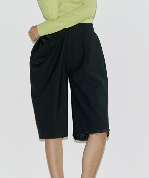 JOSE MOON(ジョゼムーン)の「DRAPE HALF PANTS/ドレープハーフパンツ(その他パンツ・レディース・ブラック・38/36)」の2枚目の写真
