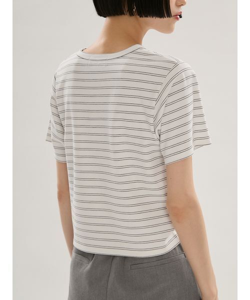 emmi(エミ)の「ソフトタッチクロップドTシャツ(Tシャツ/カットソー・レディース・ブラック/その他/ピンク・F)」の5枚目の写真
