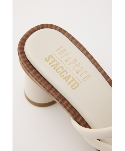 STACCATO(スタッカート)の「ナハラスクエアミュールサンダル(サンダル・レディース・ホワイト/ブラック・22.5cm/23cm/23.5cm/24cm)」の4枚目の写真
