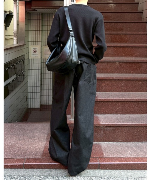 Chikashitsu +（チカシツプラス）の「【Chikashitsu +】herringbone curve pants / 【チカシツプラス】ヘリンボーンカーブパンツ＜着用動画あり＞（その他パンツ・メンズ・ブラック/ネイビー・S/M/L）」の7枚目の写真
