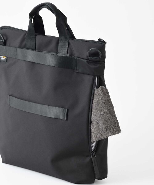 TRAVEL SHOP MILESTO(トラベルショップミレスト)の「XTREC レイヤードヘルメットバッグ(トートバッグ・レディース・グレイッシュベージュ/ブラック・フリ-)」の17枚目の写真