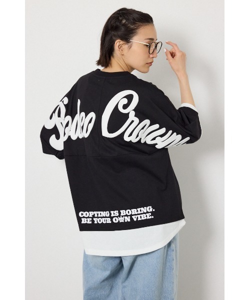 RODEO CROWNS WIDE BOWL(ロデオクラウンズワイドボウル)の「フェイクレイヤードロゴトップス(その他トップス・レディース・オレンジ/ブラック/カーキ/オフホワイト・FREE)」の2枚目の写真