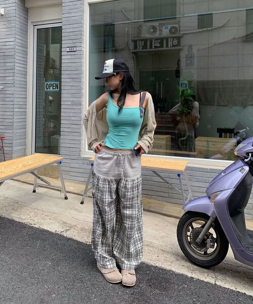 SOMSOC（ソムソック）の「BAY DENIM CHECK LOUNGE PANTS_BEIGE（その他パンツ・レディース・その他・FREE）」の4枚目の写真