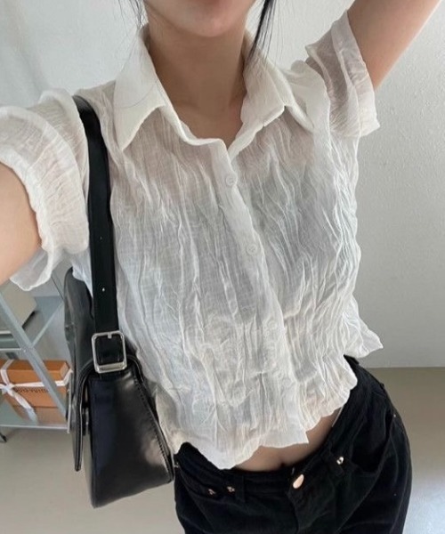 AVYL(アヴィル)の「ワッシャーシアー半袖クロップドシャツ(シャツ/ブラウス・レディース・ブラック/ホワイト・M)」の2枚目の写真