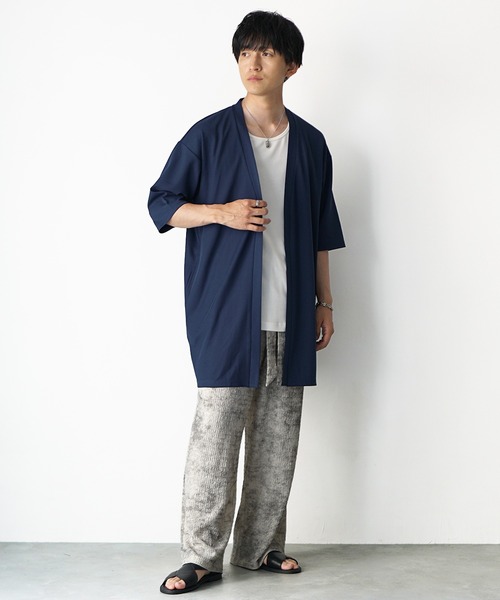 MinoriTY(マイノリティ)の「【MinoriTY】マイクロプリーツ5分袖カーディガン メンズ 夏服 ユニセックス 半袖(カーディガン/ボレロ・メンズ・ブルー/ライトグレー/ブラック・M/S/L)」の7枚目の写真
