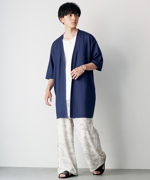 MinoriTY(マイノリティ)の「【MinoriTY】マイクロプリーツ5分袖カーディガン メンズ 夏服 ユニセックス 半袖(カーディガン/ボレロ・メンズ・ブルー/ライトグレー/ブラック・M/S/L)」の8枚目の写真
