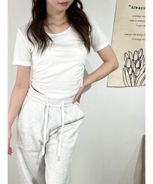 marcydorn(マーシードルン)の「バックオープン×ストラップデザイン Tシャツ(Tシャツ/カットソー・レディース・ブラック/ホワイト・L/M/S)」の10枚目の写真