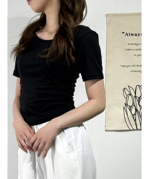 marcydorn(マーシードルン)の「バックオープン×ストラップデザイン Tシャツ(Tシャツ/カットソー・レディース・ブラック/ホワイト・L/M/S)」の21枚目の写真