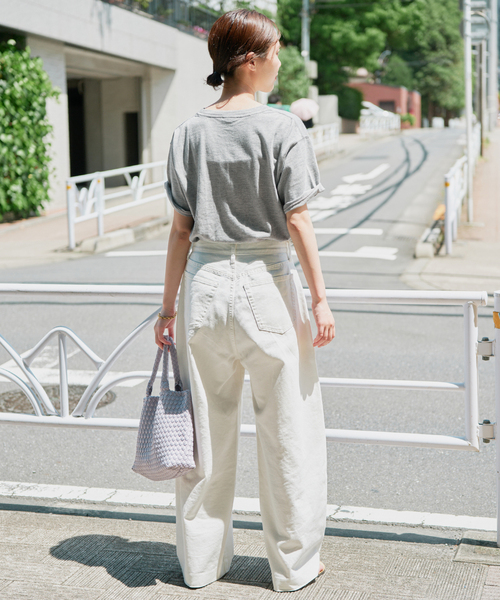 SLOBE IENA(スローブイエナ)の「《追加》BOOK CLUB SLOBE別注 グラフィックTEE(Tシャツ/カットソー・レディース・ライトグレー/スカイブルー/パープル/ホワイト・FREE)」の12枚目の写真
