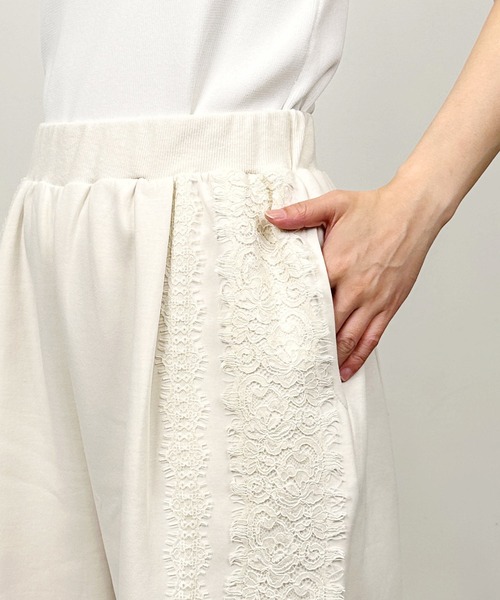 LUGIVA（ルギヴァ）の「【セットアップ可能】T/Cポンチレースワイドパンツ（その他パンツ・レディース・オフホワイト/ブラック・M）」の19枚目の写真