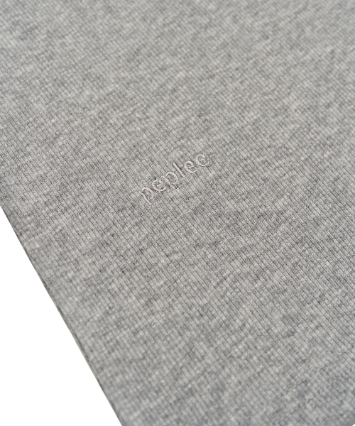 PEPLEE(ペプリー)の「Button Henley Neck Sleeveless Top (Grey)(Tシャツ/カットソー・レディース・その他・SMALL/MEDIUM)」の6枚目の写真