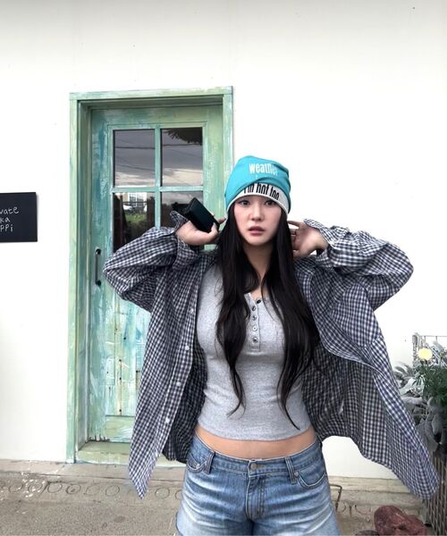 PEPLEE(ペプリー)の「Button Henley Neck Sleeveless Top (Grey)(Tシャツ/カットソー・レディース・その他・SMALL/MEDIUM)」の9枚目の写真