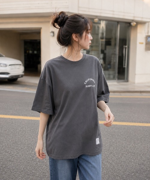 ARCHIVER(アーカイバ)の「【Bd】ピグメント加工 ポケット付きバックプリント クルーネックTシャツ(Tシャツ/カットソー・レディース・ホワイト/ブラック/ベージュ・LARGE)」の6枚目の写真