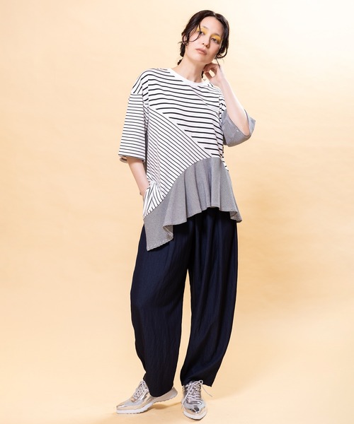 OSMOSIS（オズモーシス）の「アシンメトリータックカーブパンツ（カーゴパンツ・レディース・チャコール/キャメル/ネイビー・ONE SIZE）」の9枚目の写真