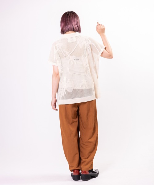 OSMOSIS（オズモーシス）の「アシンメトリータックカーブパンツ（カーゴパンツ・レディース・チャコール/キャメル/ネイビー・ONE SIZE）」の19枚目の写真
