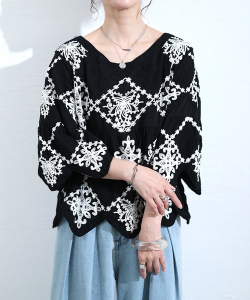 Sawa a la mode（サワアラモード）の「モロッカン刺繍コットンブラウス（シャツ/ブラウス・レディース・ホワイト/ブラック・FREE）」の2枚目の写真