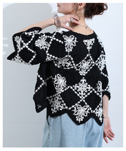 Sawa a la mode（サワアラモード）の「モロッカン刺繍コットンブラウス（シャツ/ブラウス・レディース・ホワイト/ブラック・FREE）」の16枚目の写真